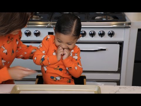 Kylie Jenner: Halloween Cookies with Stormi