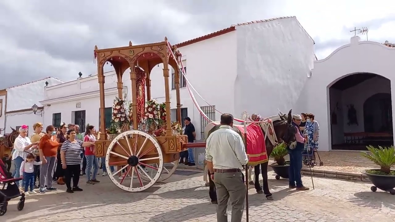 ROMERIA DE SAN ANTONIO EN EL ALOSNO -La Carreta se gira en la Ermita del Señor de la Columna-