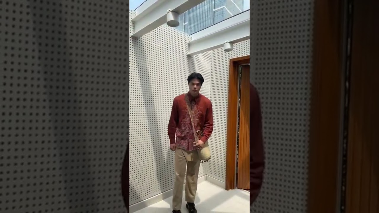 Take a look at earth tone wear with an artistic accent of Yasa. It's now available on RFF 2022.