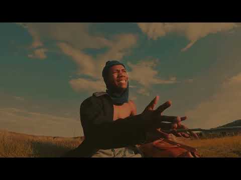 Lenonyane_-_E_Mpe_Promo_Video