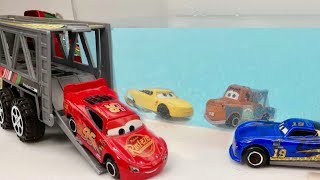 Disney Mcqueen Under Water! Slide Play and Jump Funny Toy Cars Video for Kids