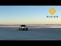 Rivian R1S 2025: Beach Off-Roading