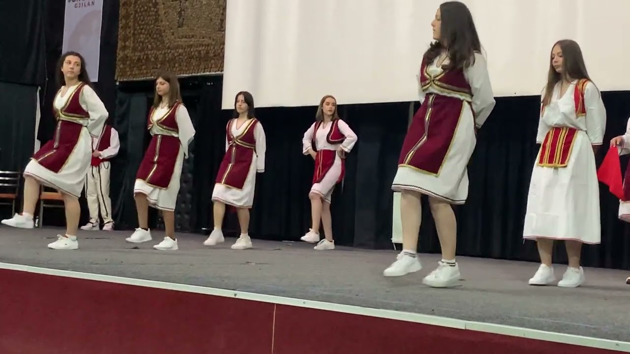 Vallja e Hamëz Jasharit nga nxënësit e Qendra “Don Bosko”, Gjilan, Prof. Ylberinë