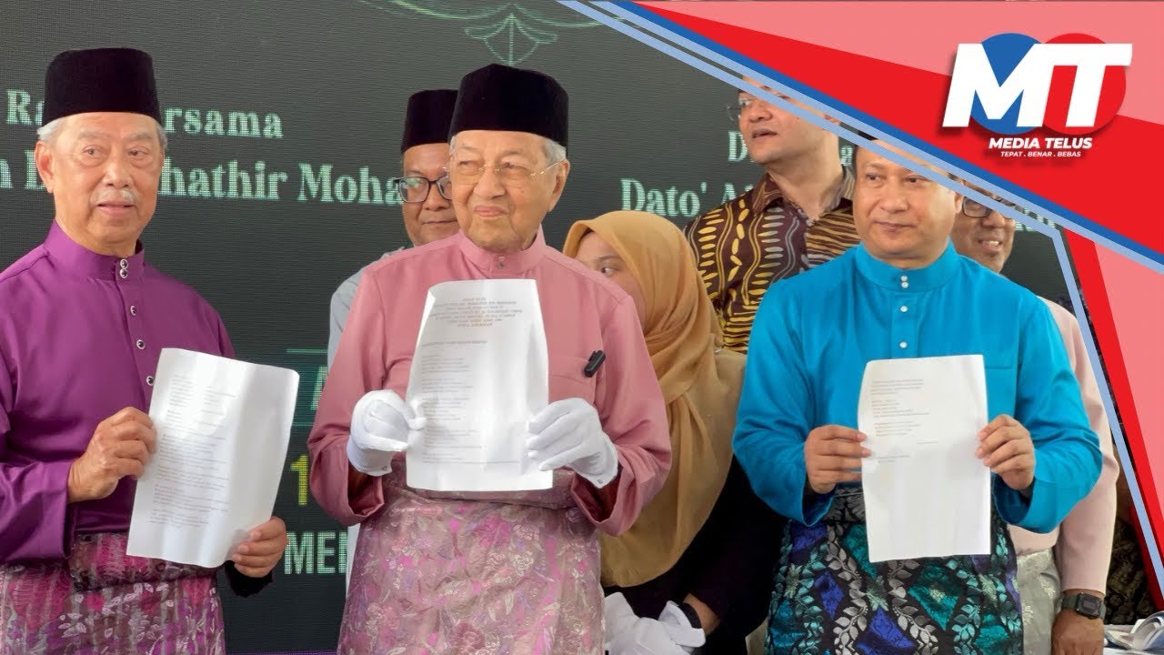 Tun M tak sangka buka kapsul masa selepas 30 tahun, kad pengenalan, setem antara barangan ditanam