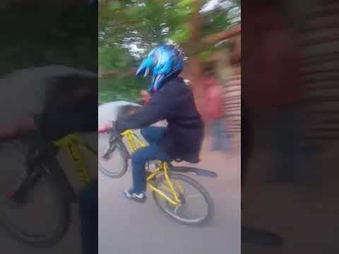 #drending#videoshorts#wheelie one hand