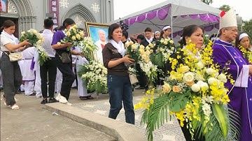 Đón Cha Cố Giuse Linh Mục Giáo Phận Bùi Chu Về Nơi An Nghỉ Cuối Cùng Tại Khuôn Viên Nhà Thờ An Táng 