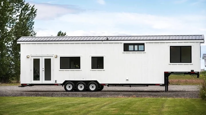 Traveler's Paradise 41ft Canada Goose Edition Tiny House for Sale by Mint