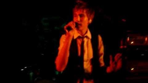 Push Play- Here Without You (Clip)