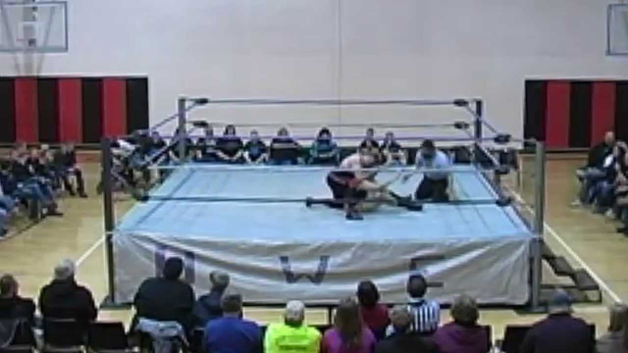 UWE Max Morrison vs Oscar Racso 