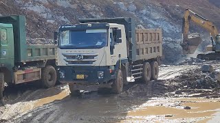 Heavy Duty Dump Truck Battles Deep Mud at the Quarry!