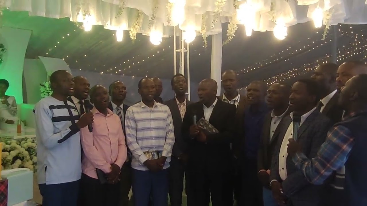 Irizina ni ryiza Urugoruhire  by choir Yaba Congo Man 