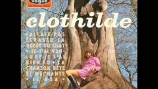 Clothilde -[01]- Fallait Pas Ecraser La Queue Du Chat chords