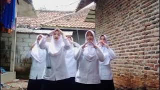 menyanyikan lagu#berkah Dayeuh pandeglang#seni budaya