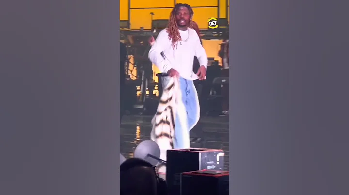 Asake Make Fans go Nuts @detuniversal #asake #ghana #wizkid #trending #entertainment #comedy #shorts