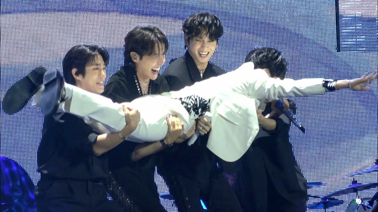 251031 SUPER TUNA 슈퍼참치 - Jin + Jungkook + j-hope @ RUN SEOKJIN EP.TOUR 런석진 앵콜콘 (문학경기장)