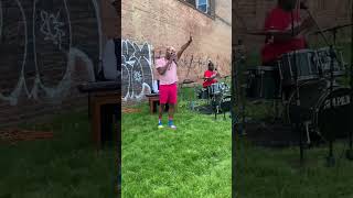 Danny boy singing at an outside church in Cleveland Ohio