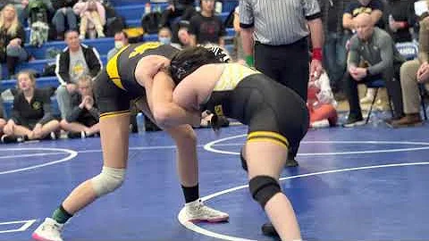 Ella Schmit, Bettendorf vs Eva Diaz, Waverly-Shell...