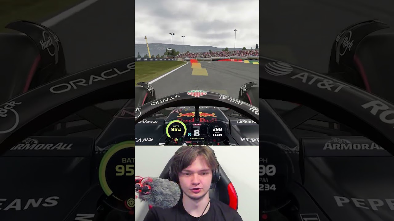 REVERSE PIT STOP CRASH ON F1 25!