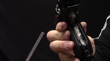 Jyn ERso A180 Blaster Fullmetal working