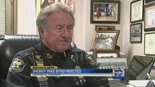 Miss sheriff indicted on 31 charges