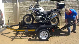 Loading 2 motorcycles/bikes in less than 60 seconds!