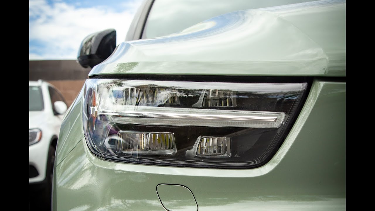 Tutorial How to Use the Sunroof Feature in the 2022 Volvo XC40