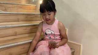 Duduk Di Tangga Lamszesze