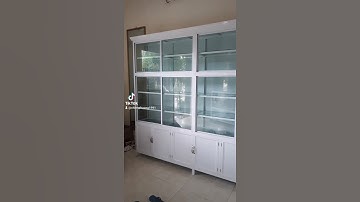 Tủ quầy thuốc nhôm kính cao cấp.