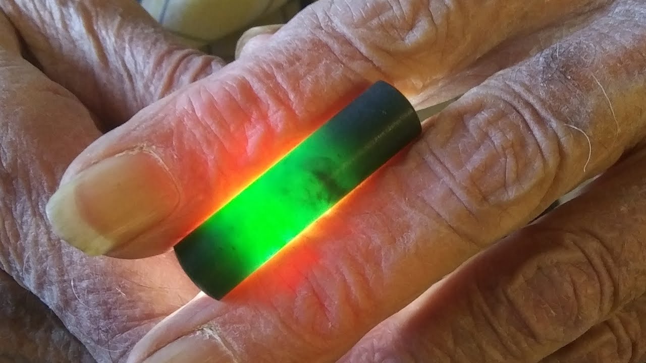 MAKING A GUATAMALIAN BLACK OMPHASITE JADITE BEAD PART 1