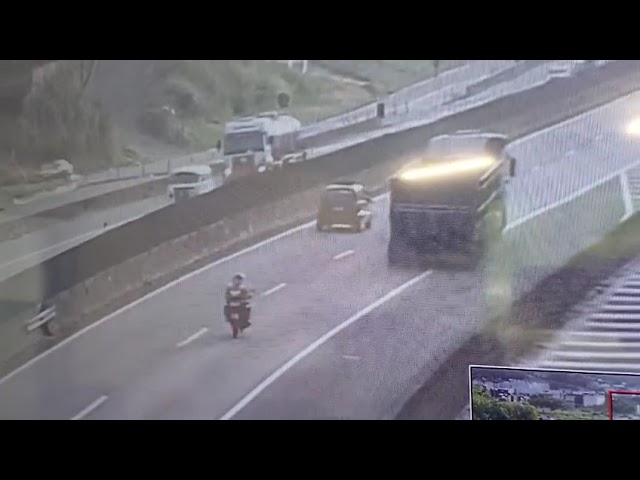 Duas pessoas ficam gravemente feridas em acidente na Dutra, em Barra Mansa