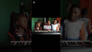 Beginner Piano Lesson 1: Learn Keyboard From Scratch (HDKI Academy)