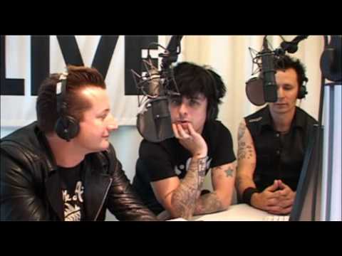 Green Day 1LIVE radio interview (With Subtitles)