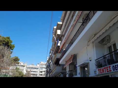 25η Μαρτίου: Ελληνικές σημαίες στα μπαλκόνια της Θεσσαλονίκης