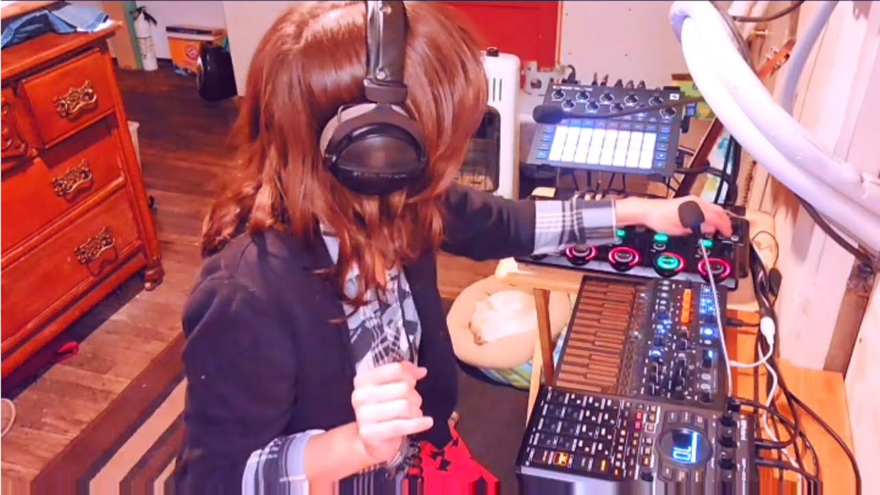 Fodder for the Fire, Downtempo Trip Hop Live Looping Improvisational Performance by Courtney Odom