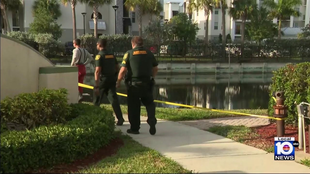 BSO deputies respond to report of body found in Tamarac canal - YouTube