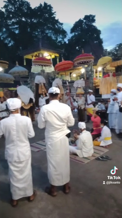 Pr.Dalem Bjr. Selat Samplangan Gianyar