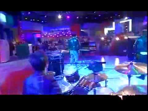 Uprising - Muse make fun of an italian tv show in this "live" performance - hilarious!