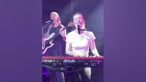 Sigrid - MISTAKE LIKE YOU - LIVE Philadelphia TLA 09/29/22 AJB