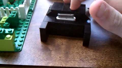 (USB ONLY) Lego iPod Touch/iPhone Dock