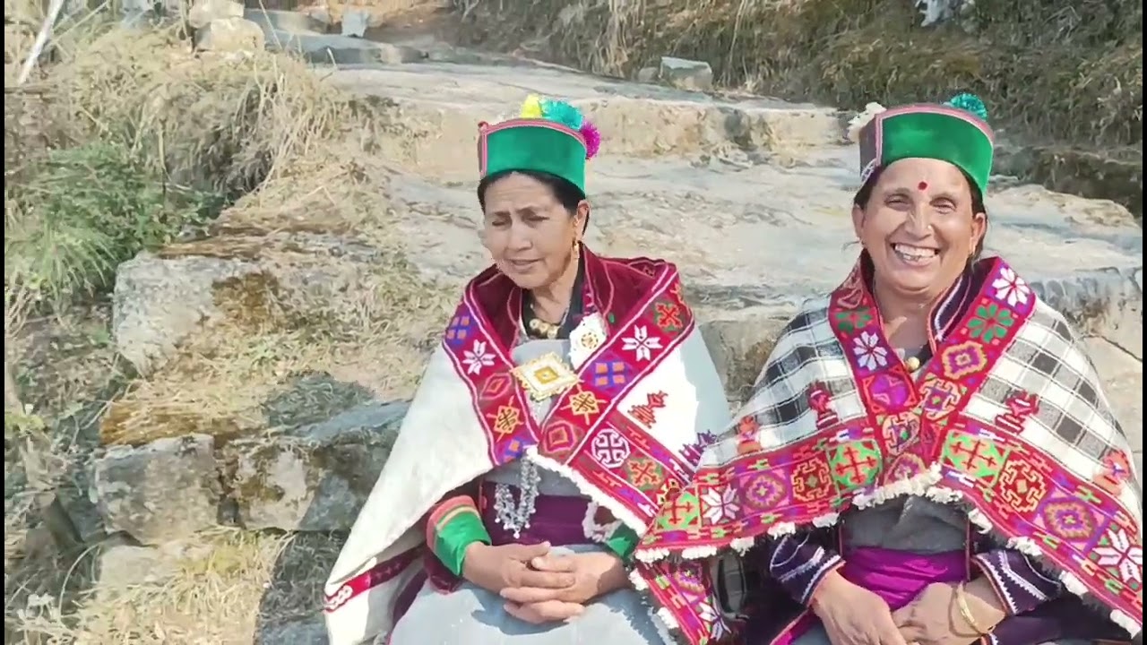 Aaj hai humara fems din ka mela laye zatru aaj bnte hi kinnouri dulhne ese redy kre hi dulhan ❤❤❤