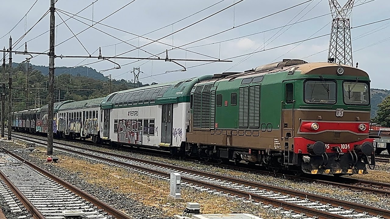 D445 1034 OLD in testa ad un INVIO DEMOLENDO di carrozze e automotrici Trenord  a S. Giuseppe di C.!