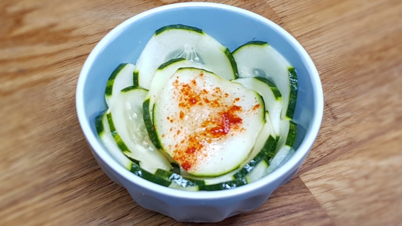 Ensalada húngara de pepino (Uborkasàlata)