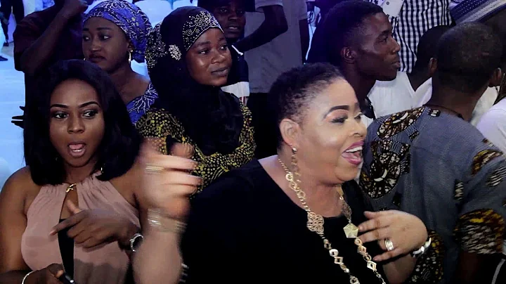 Alabi pasuma and taye currency back to back live stage performance with small doctor and cdq