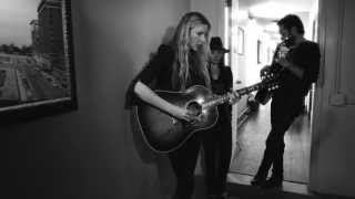 Holly Williams - "Waiting On June" || Attic Extra