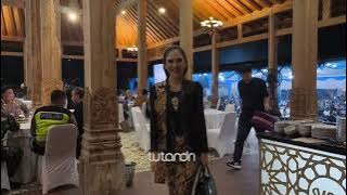 Arrival of Sinden ELISHA OA & Sinden LUSI BRAHMAN at Borobudur Magelang || Puppeteer Ki Sigid Ari...