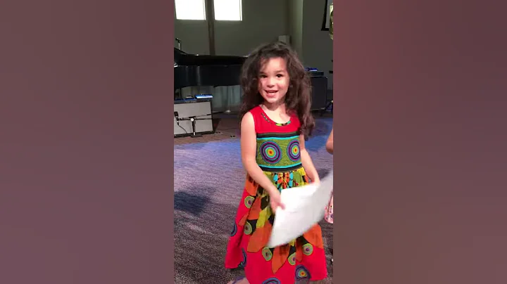 06/01/17 - Olivia sings You are My Sunshine