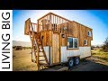 Tiny House With Amazing Rooftop Balcony