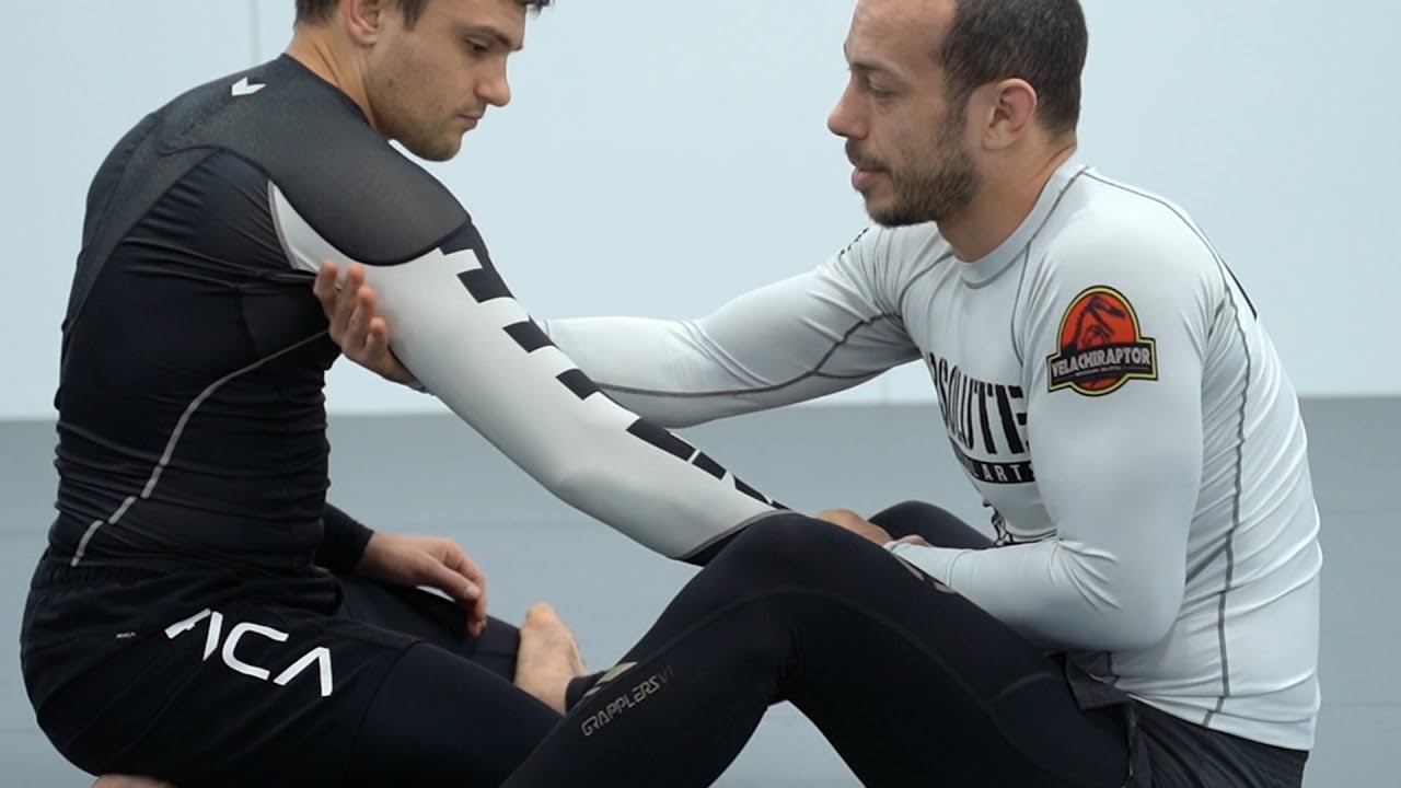 Arm Drag from Seated Guard (Lachlan Giles)