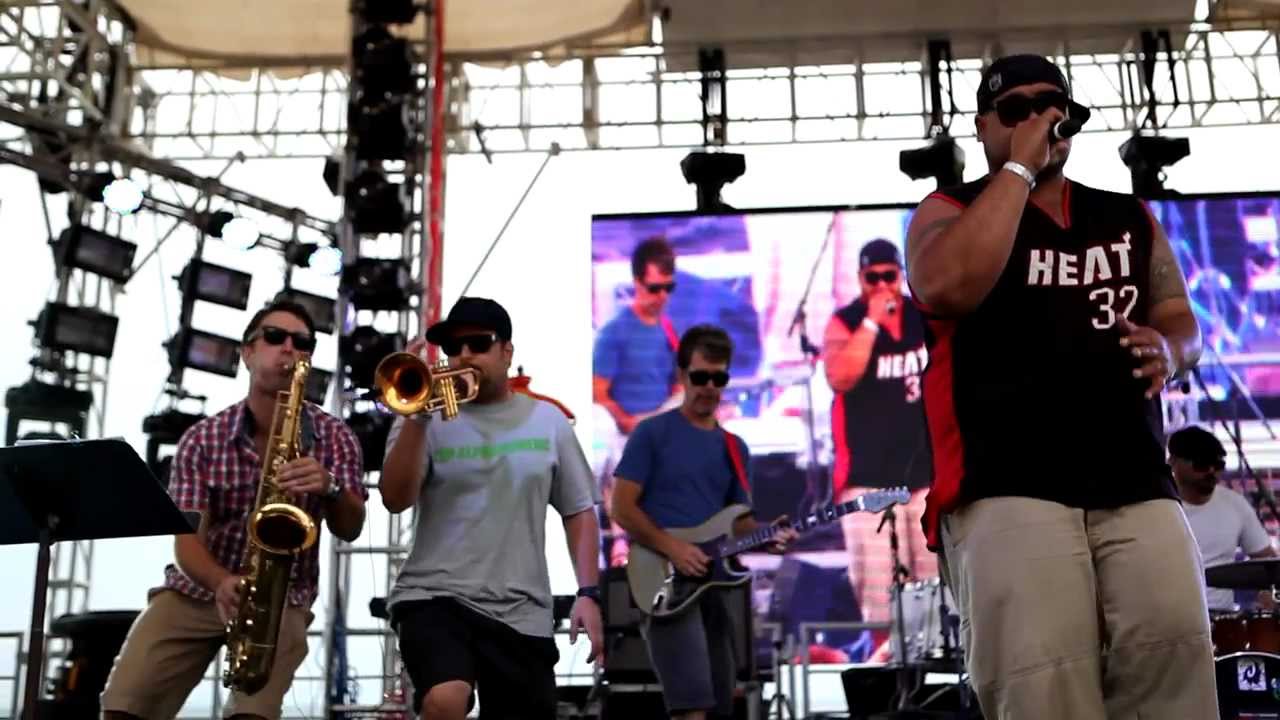 Fdel (live) - Sets on the Beach 2013