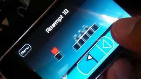 The Impossible Game - Level 2 Bug/Glitch (Background out of place)